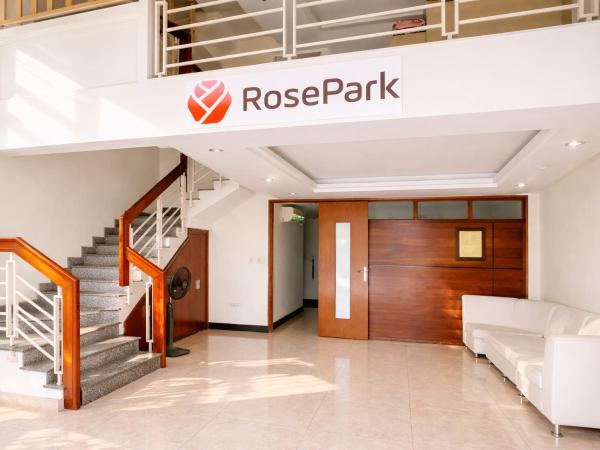 RosePark Tuan Chau, Rezervovat Penzión se snídaní Hotely v Quang Ninh s parkováním, Parkování
