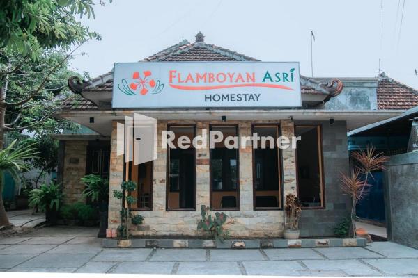 Flamboyan Asri Syariah Mitra RedDoorz near Kampung Inggris Pare, Rezervovat Hotel Pare East Java