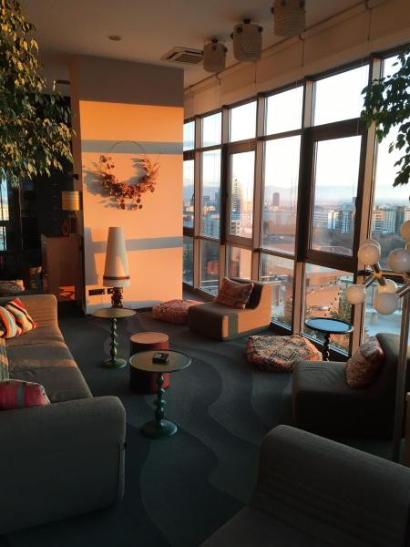 WorkNomads LAB Hotel-Coliving & Coworking