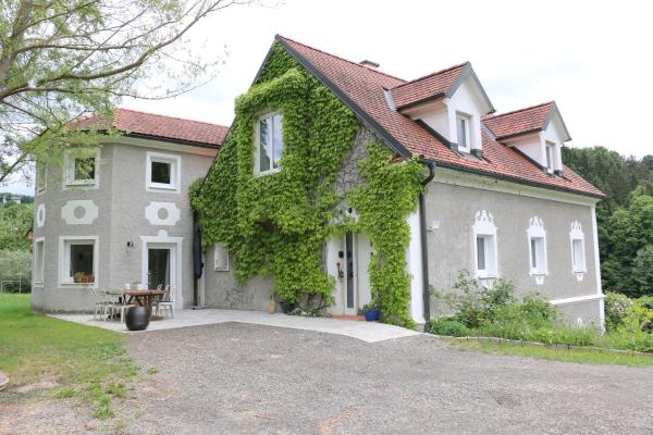Ferienwohnungen Tinymoon, Rezervovat Apartmán Feldbach 