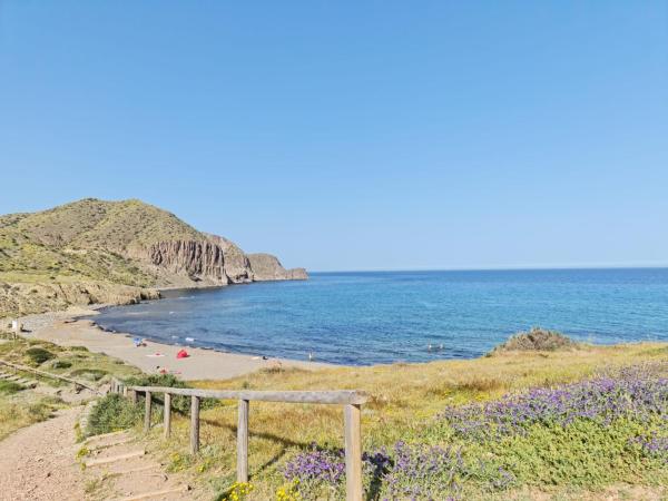 MARLOP´S ROOMS, Rezervovat Penzión La Isleta del Moro Cabo de Gata