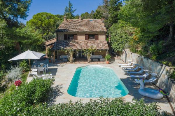 Villa Panorama, Rezervovat Vila Marche hotely s bazénem, Bazén