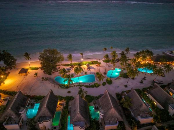 Natural Park Villa Resort, Rezervovat Lázně / Resort Zanzibar hotely s bazénem, Bazén