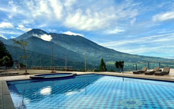 Alinson Sunset Hill, Rezervovat Hotel Bogor Tengah hotely s bazénem, Bazén