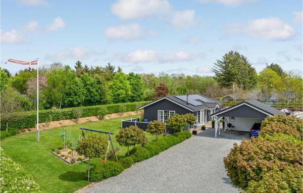 Stunning Home In Oksbøl With Kitchen, Rezervovat Rekreační dům Oksbol 