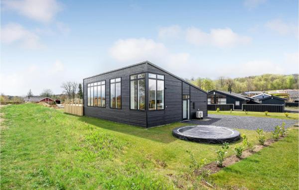 Amazing Home In Sjølund, Rezervovat Rekreační dům Sjølund Syddanmark