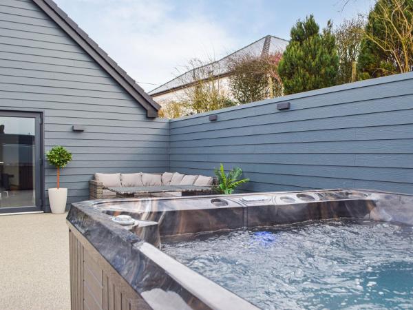 Hafan Gwyn - Cottage, Rezervovat Rekreační dům Tremain Glamorgan