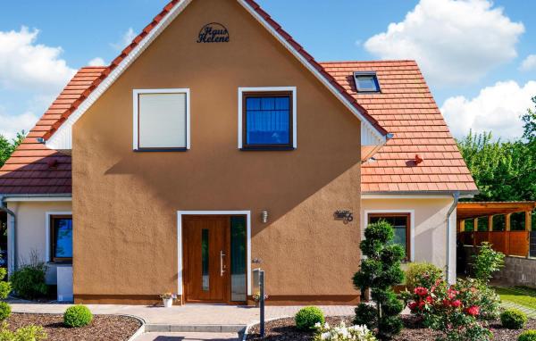 4 Bedroom Amazing Home In Klütz, Rezervovat Rekreační dům Kluetz Meklenbursko-Přední Pomořansko
