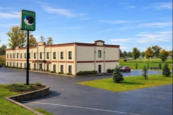 Pleasant Night Inn, Rezervovat Hotel West Carthage New York State