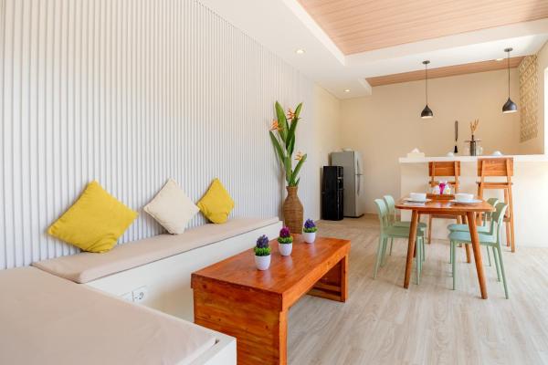 KIKI VILLAGE BATHTUB AND LIVING ROOM, Rezervovat Vila Badung hotely s bazénem, Bazén