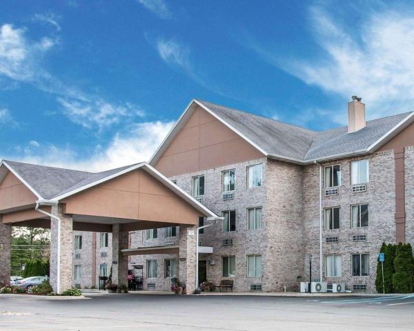 Comfort Inn Whitehall, Rezervovat Hotel Whitehall Michigan