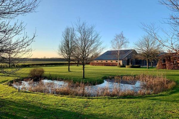 Karibu de Stallen (met Sauna en Stoom douche), Rezervovat Rekreační dům Daarle Overijssel