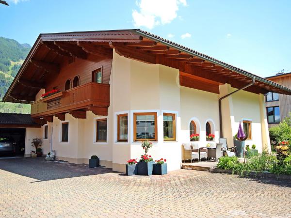 Bergkristall, Rezervovat Apartmán Hotely v Tyrolsko s parkováním, Parkování
