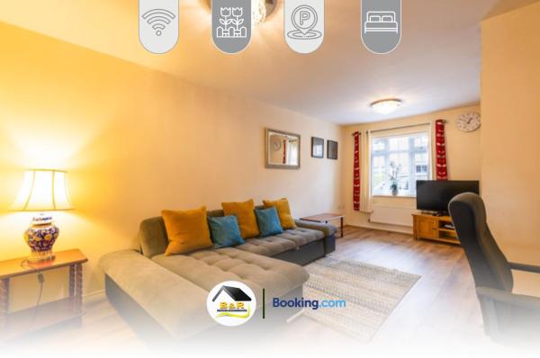 3 Bedroom House By B and R Serviced Accommodation Amesbury With Super fast Wi-Fi 145Mbps, Rezervovat Rekreační dům Amesbury Wiltshire