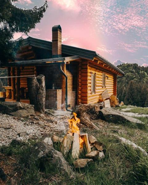 Cabana Paulownia, Rezervovat Bouda / Lodge Hotely v Carpathians - Romania s parkováním, Parkování