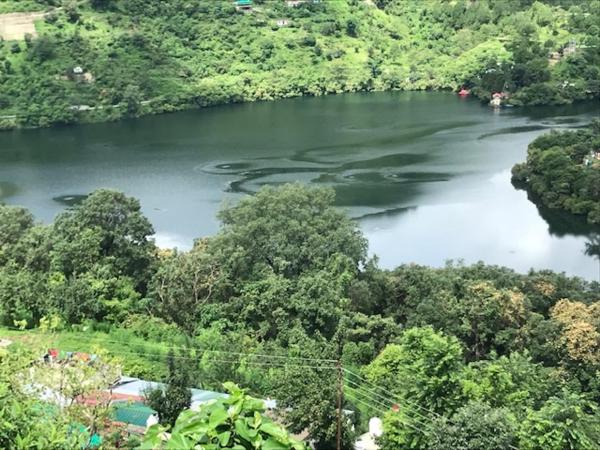 Narayana Lake Hide Out, Rezervovat Rekreační dům Bhimtal Uttarakhand