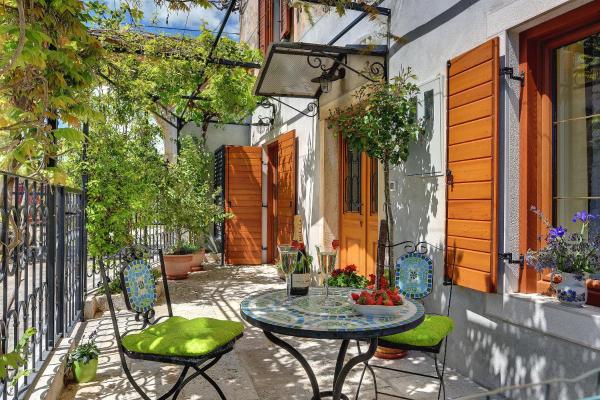 Palazzo 1812, Rezervovat Vila Krnica Istrie