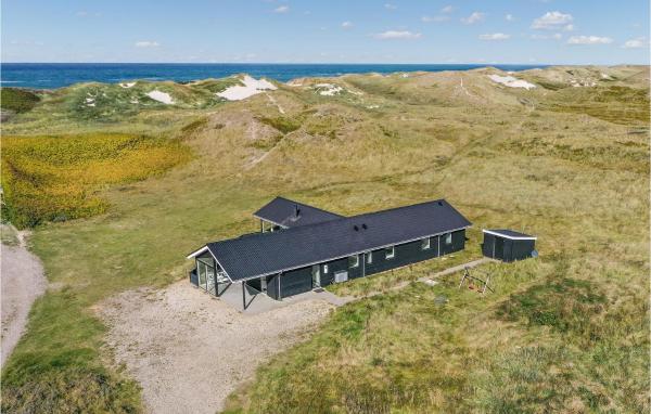 Four-Bedroom Holiday Home In Ringkobing, Rezervovat Rekreační dům Ringkobing 