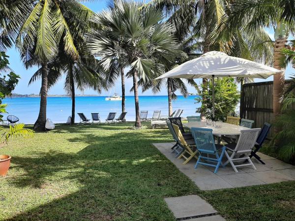 Fantastic spacious beachfront VILLAVACANCES, Rezervovat Vila Grand Bay Mauritius North Coast