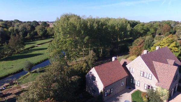 Charmes de Velupont with Wellness, Rezervovat Rekreační dům Lutych hotely s parkováním, Parkování