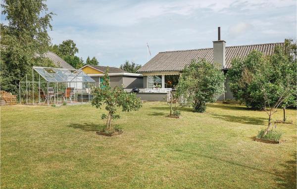 Two-Bedroom Holiday Home In Nexo, Rezervovat Rekreační dům Nexo Bornholm