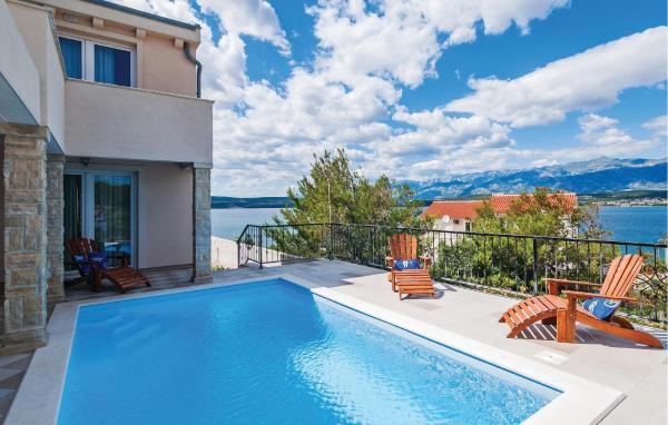 Three-Bedroom Holiday Home In Novigrad, Rezervovat Rekreační dům Novigrad chaty, Chalupa