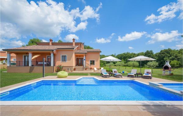 Two-Bedroom Holiday Home In Tinjan, Rezervovat Rekreační dům Tinjan Central Istria