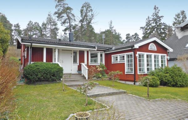 Three-bedroom Holiday Home 0 In Saltsjö-boo, Rezervovat Hotel Nacka Stockholm