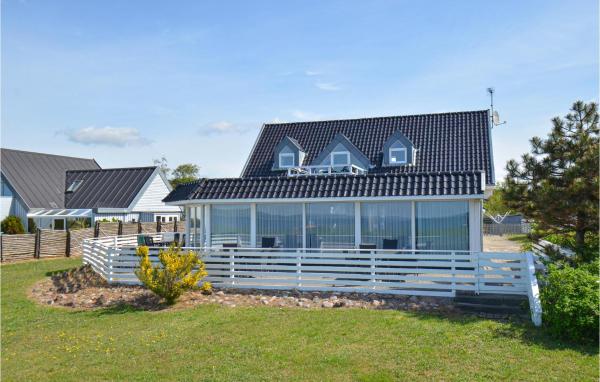 Amazing Home In Ebeltoft With Sauna, Rezervovat Rekreační dům Ebeltoft 