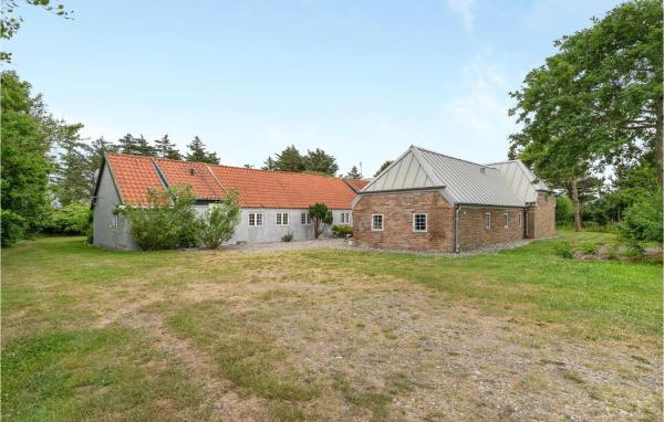 Stunning Home In Ulfborg With Sauna, Rezervovat Rekreační dům  
