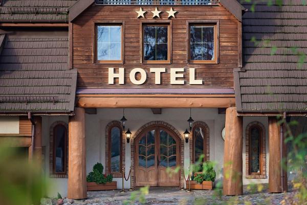 Hotel Szymbark, Rezervovat Hotel Szymbark Kashubia