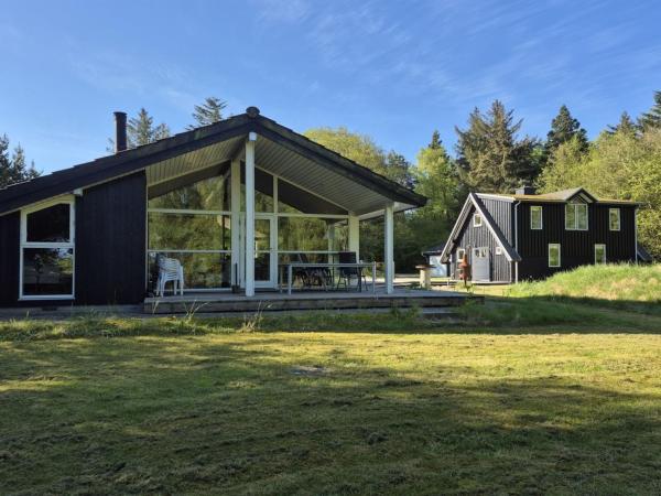 Holiday Home Aswarth - 50m to the fjord by Interhome, Rezervovat Rekreační dům  