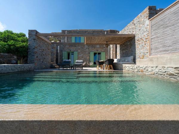 Kalma Living Luxury Villas, Rezervovat  Hotely v Kythnos s bazénem, Bazén