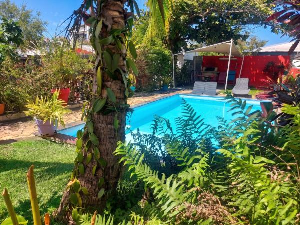 Maison cosy à Ravine des Cabris avec piscine partagée, Rezervovat Rekreační dům Ravine des Cabris Le Tampon