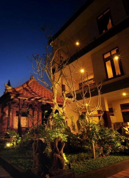Brata Inn Ubud, Rezervovat  Levné hotely v Bali