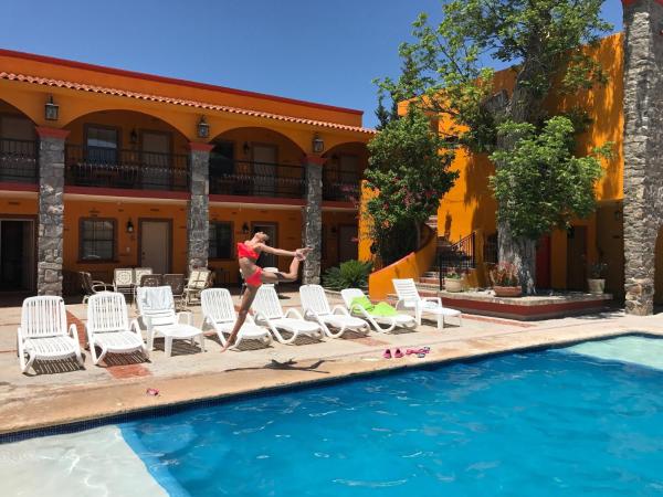 HOTEL QUINTA SANTA CECILIA, Rezervovat  Coahuila hotely s bazénem, Bazén