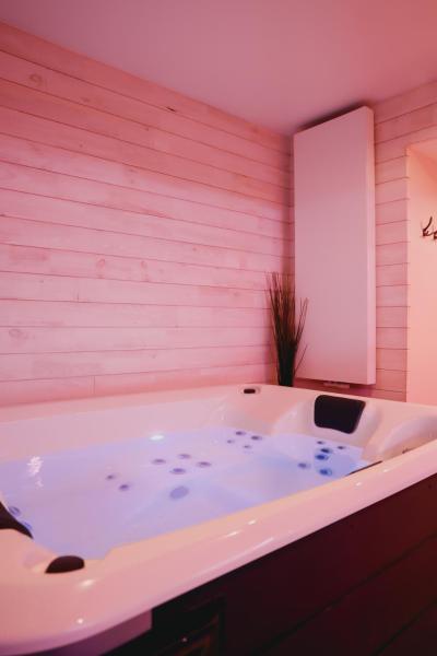 Hôtel Mademoiselle, Rezervovat  Ruy hotely s parkováním, Parkování
