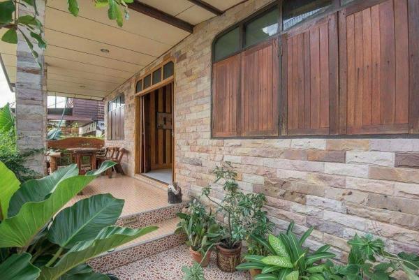 Baanmali Chingkhan, Rezervovat Hotel Chiang Khan 