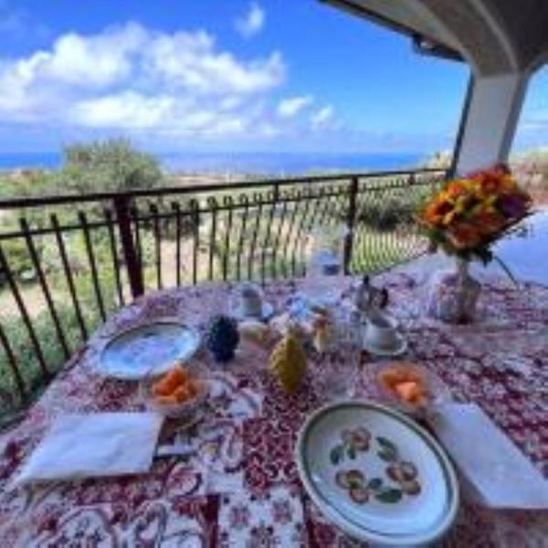 Villa La Terrazza Sul Mare di Trabia - Location fra Palermo e Cefalù, Rezervovat  Hotely v Trabia s bazénem, Bazén