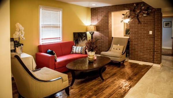 Vacation house near downtown DC Free Parking, Rezervovat  Northeast 