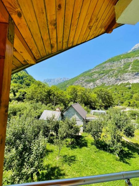 Mountain Oasis, Rezervovat  Levné hotely v Kukës County
