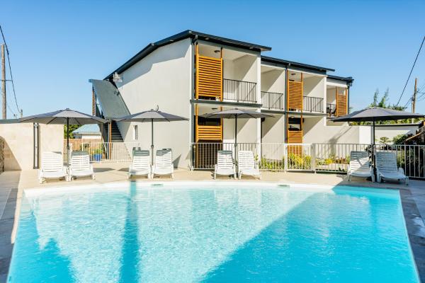 Residence Touristique LES MASCARINS, Rezervovat Hotel Saint-Pierre hotely s parkováním, Parkování