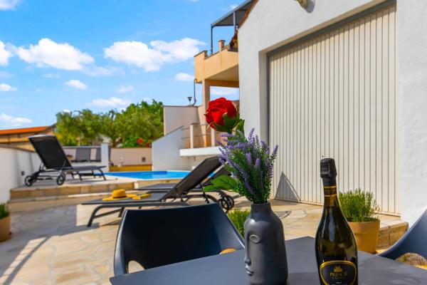 House Monique with pool, Rezervovat  Rošini Poreč Region