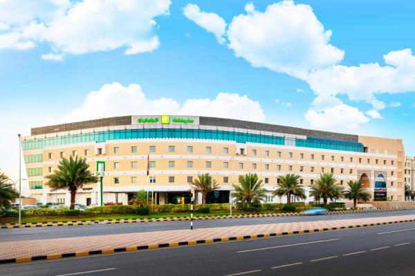 Holiday Inn Muscat Al Seeb, Rezervovat Hotel Hotely v Seeb s bazénem, Bazén