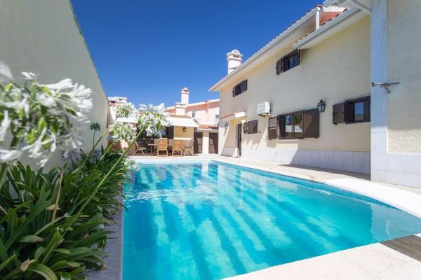 Aroeira Sunny Villa - Heated Pool extra cost, Rezervovat  Aroeira 
