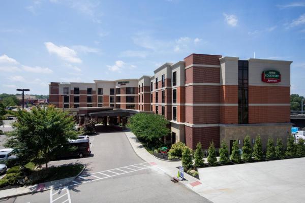 Courtyard by Marriott Cincinnati Midtown/Rookwood, Rezervovat Hotel Cincinnati Ohio