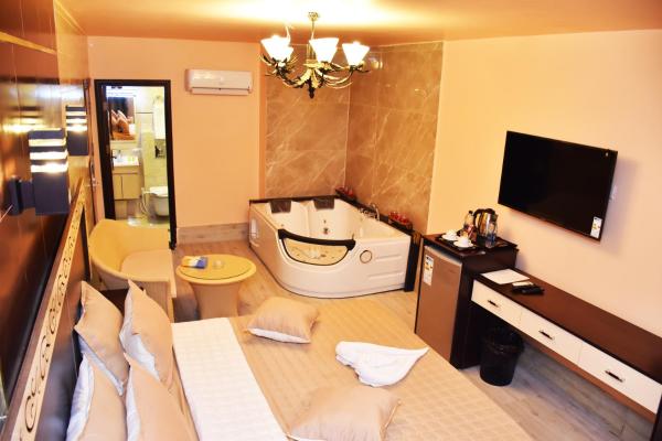 Al-Naher Al-Khaled Hotel, Rezervovat  King Hussein International Airport Akaba