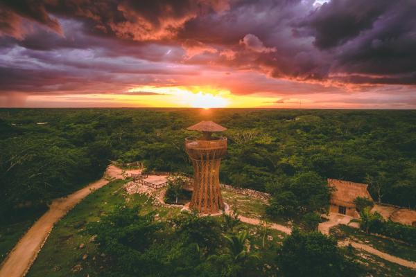 Destino Mío Mayan Jungle Retreat, Rezervovat  Hotely v Muna s parkováním, Parkování