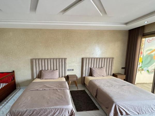 surf house Agadir, Rezervovat  Tama ou Ennza Souss-Massa-Draa