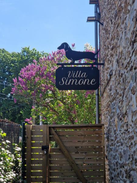 Villa Simone, Rezervovat  Lutych hotely s parkováním, Parkování
